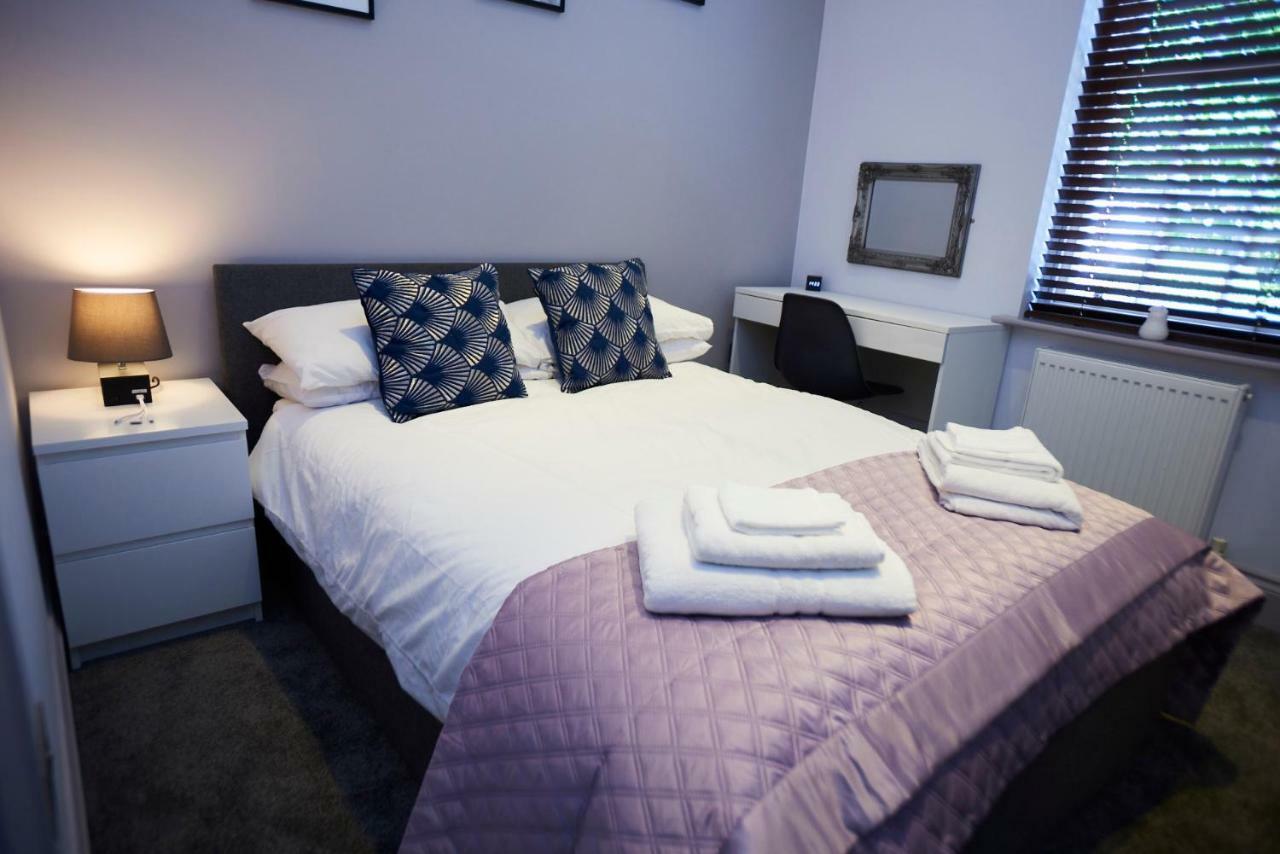 Hampton Court - The Kings Rest Apartment Molesey Exterior photo